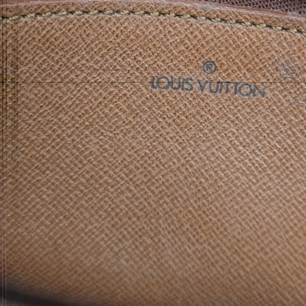 Project Piece - Louis Vuitton Jeune Fille - No Strap, inside peeling removed - Picture 11 of 14